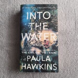 🌷3/$15🌷Into the Water by Paula Hawkins